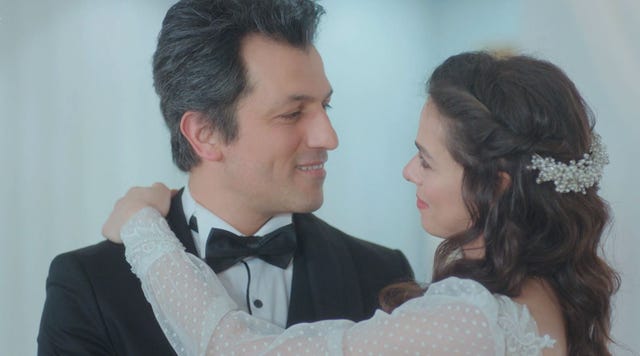 mujer capítulo 81 bahar y arif