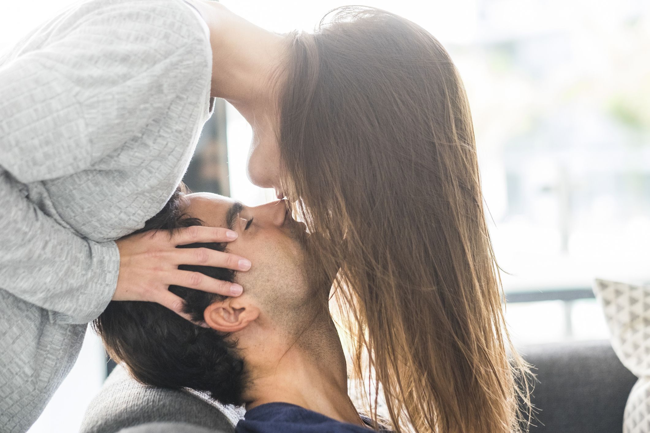 Mujeres con hombres jóvenes qué supone la diferencia de edad foto