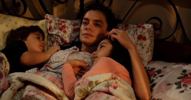 mujer serie de antena 3
