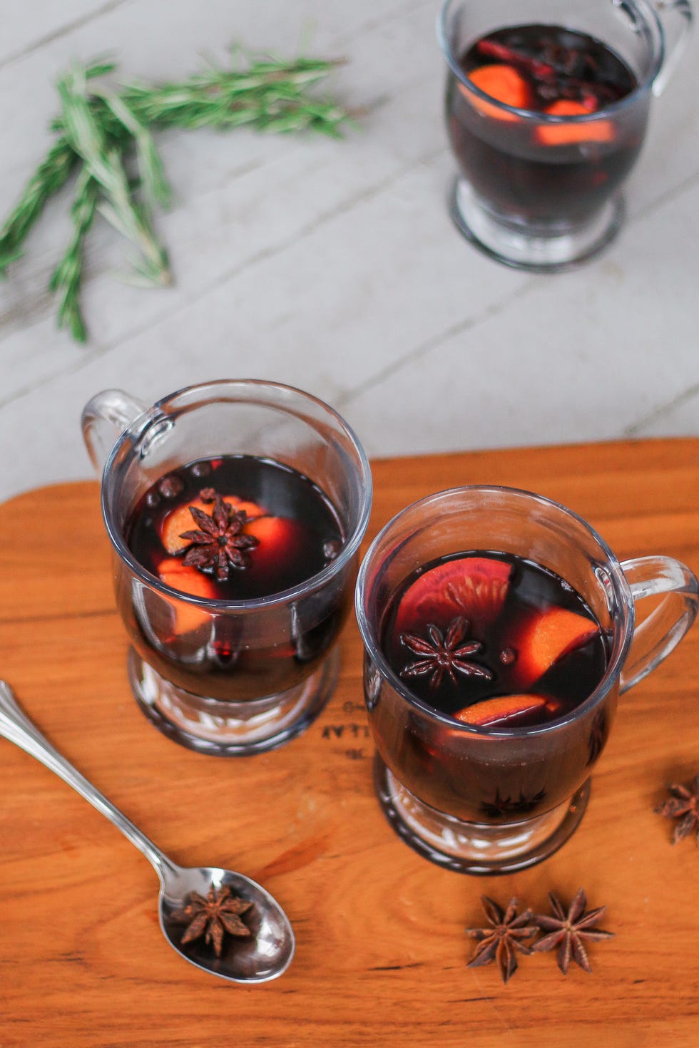 VANILLA POMEGRANATE MULLED WINE - JustineCelina