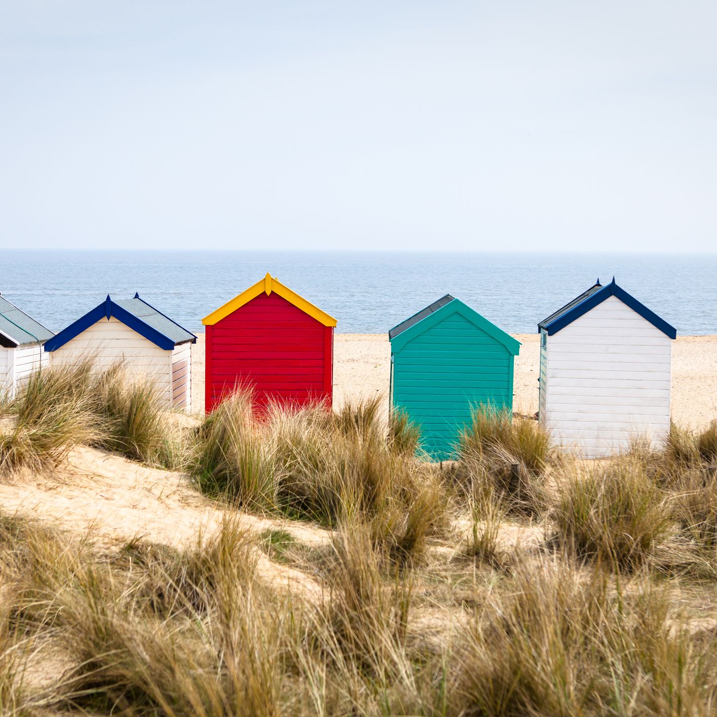 beach huts sell for £325k as brits plan staycations