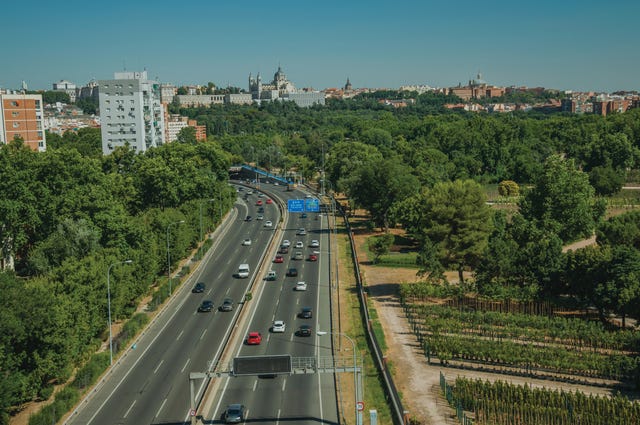 Seis cosas que debes saber si conduces por autopista