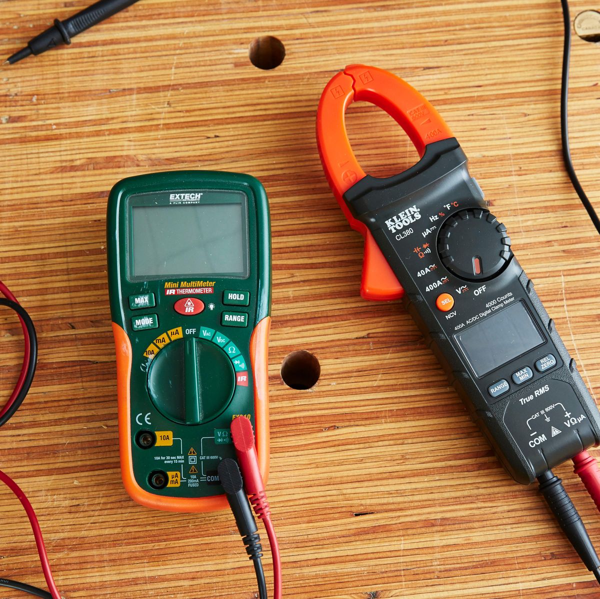 Digital Multimeter, Clamp Style Ammeter with Temperature