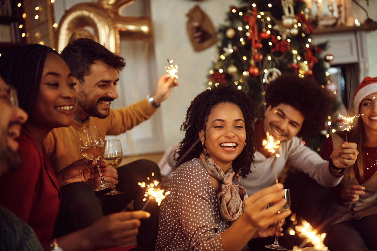 Tutti i prodotti per un make up di Capodanno che non passa inosservato