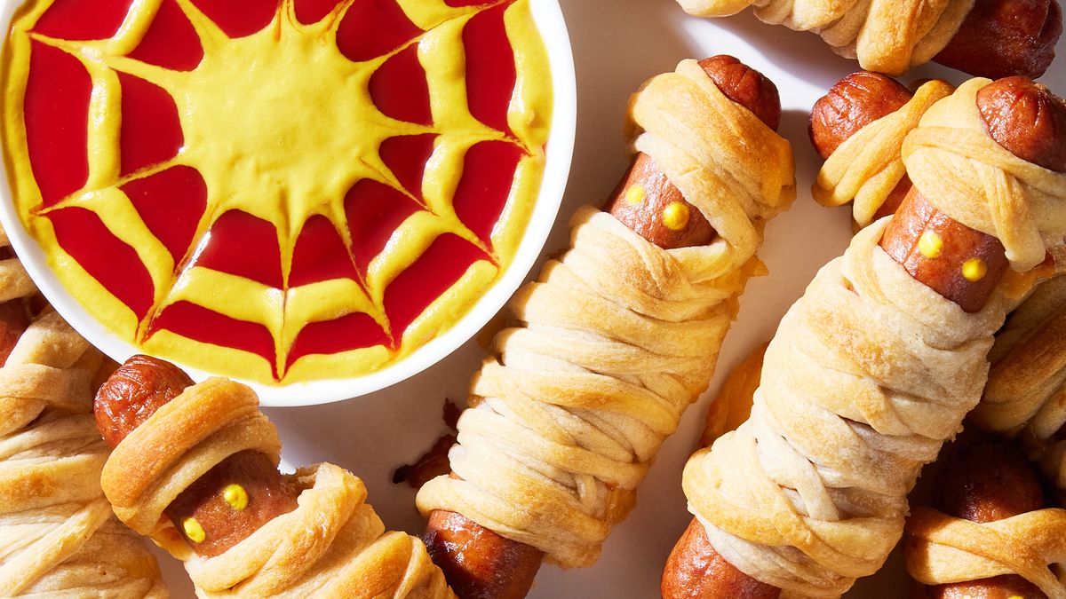 preview for Mummy Hot Dogs Will Disappear In Seconds At Your Halloween Party