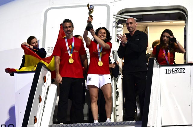 'la roja' llega a españa