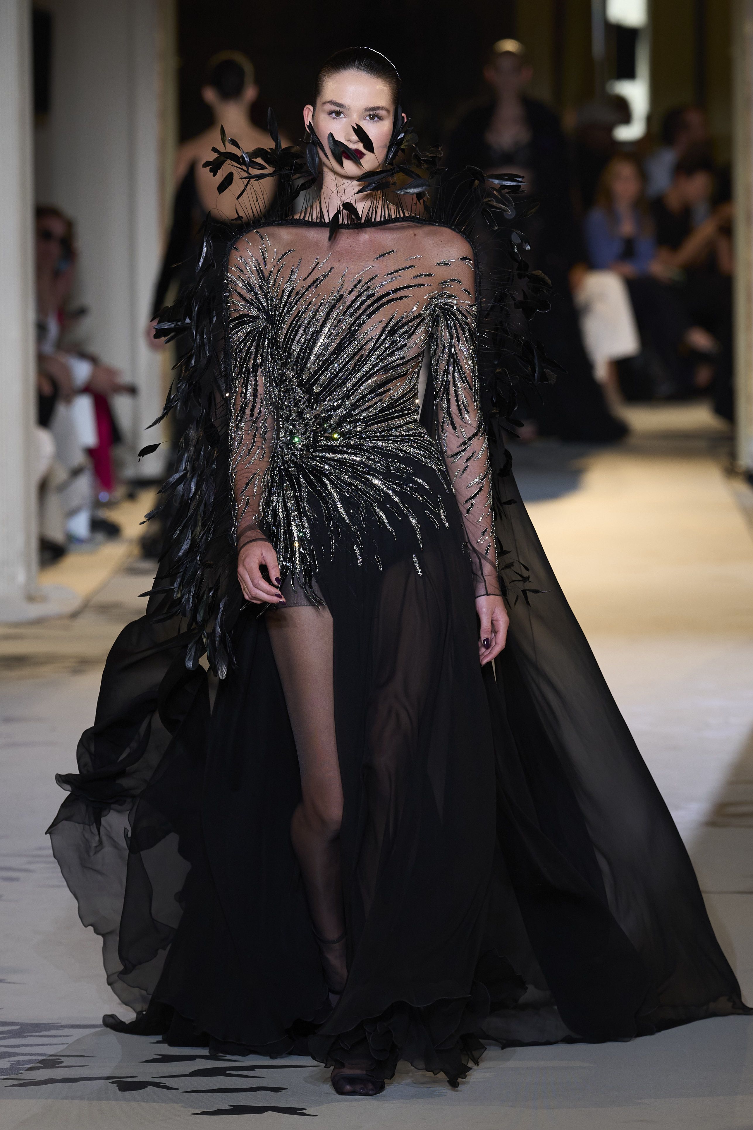 ズハイル・ムラド（ZUHAIR MURAD）」の2023-24秋冬オート