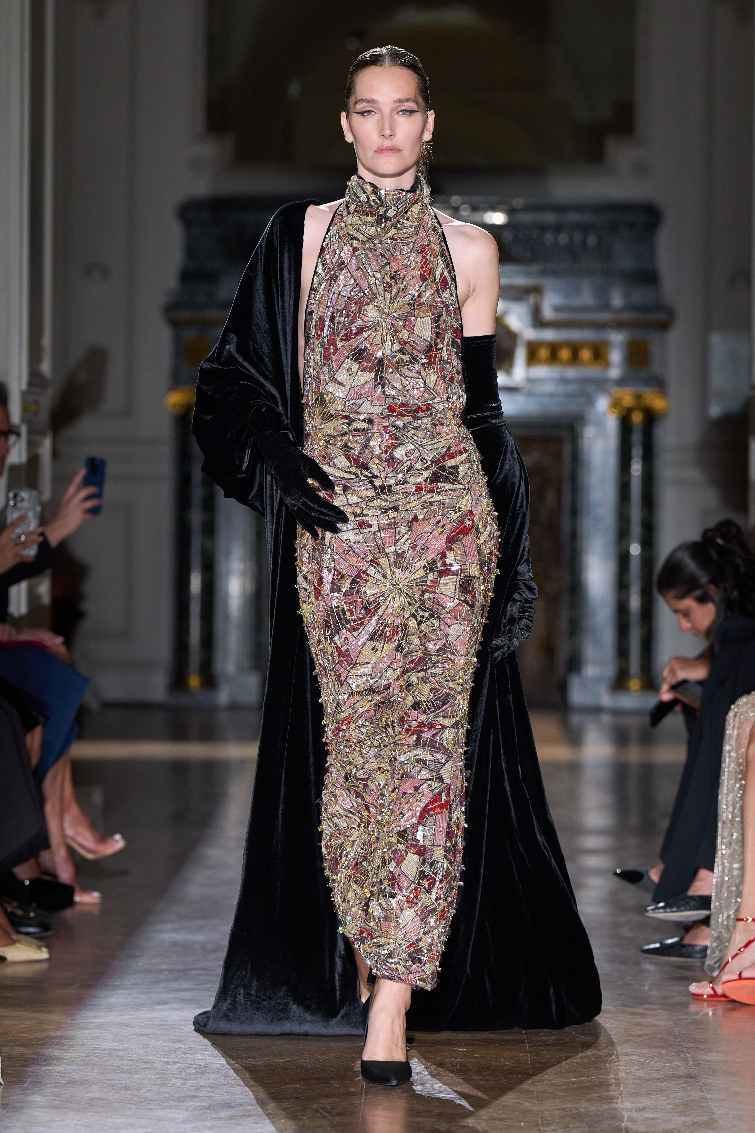 ズハイル・ムラド(ZUHAIR MURAD)2024-25秋冬オートクチュール ズハイル・ムラド(ZUHAIR MURAD)2024-25秋冬オートクチュール