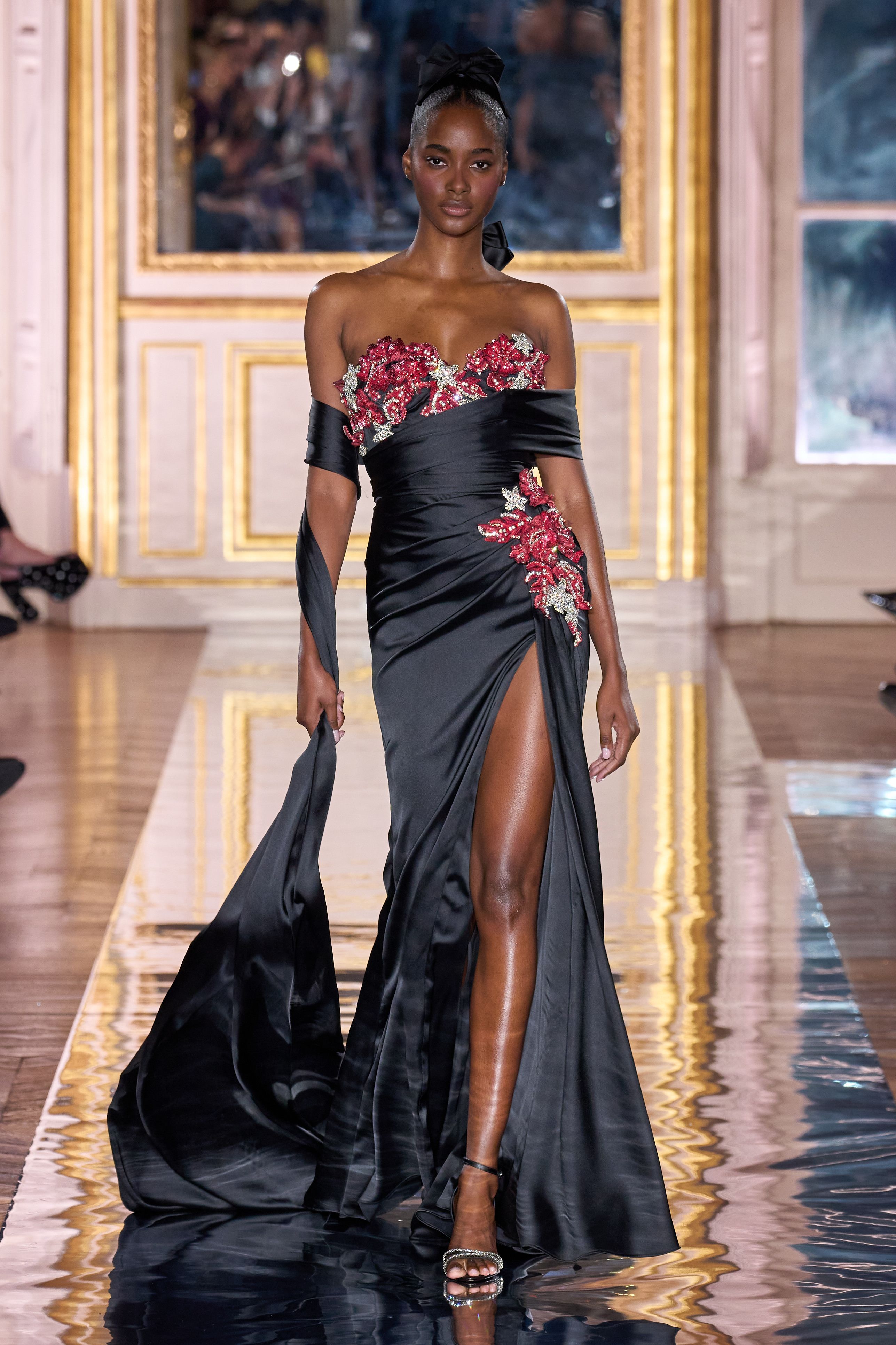 ズハイル・ムラド(ZUHAIR MURAD)2025春夏オートクチュール ズハイル・ムラド(ZUHAIR MURAD)2025春夏オートクチュール