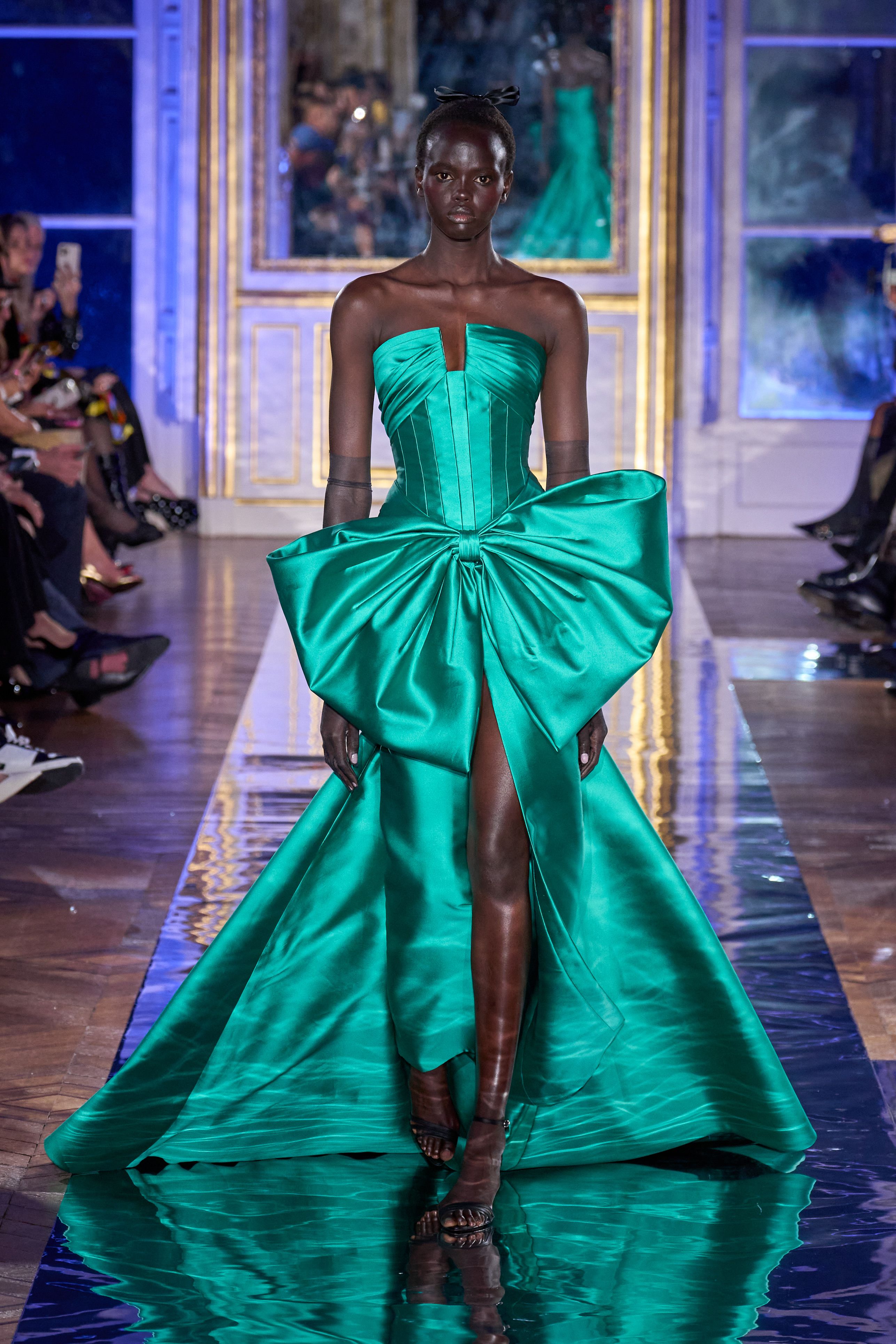 ズハイル・ムラド(ZUHAIR MURAD)2025春夏オートクチュール ズハイル・ムラド(ZUHAIR MURAD)2025春夏オートクチュール
