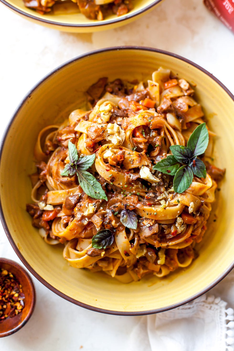 Vegan Mushroom Bolognese - Vegan Pasta Recipes
