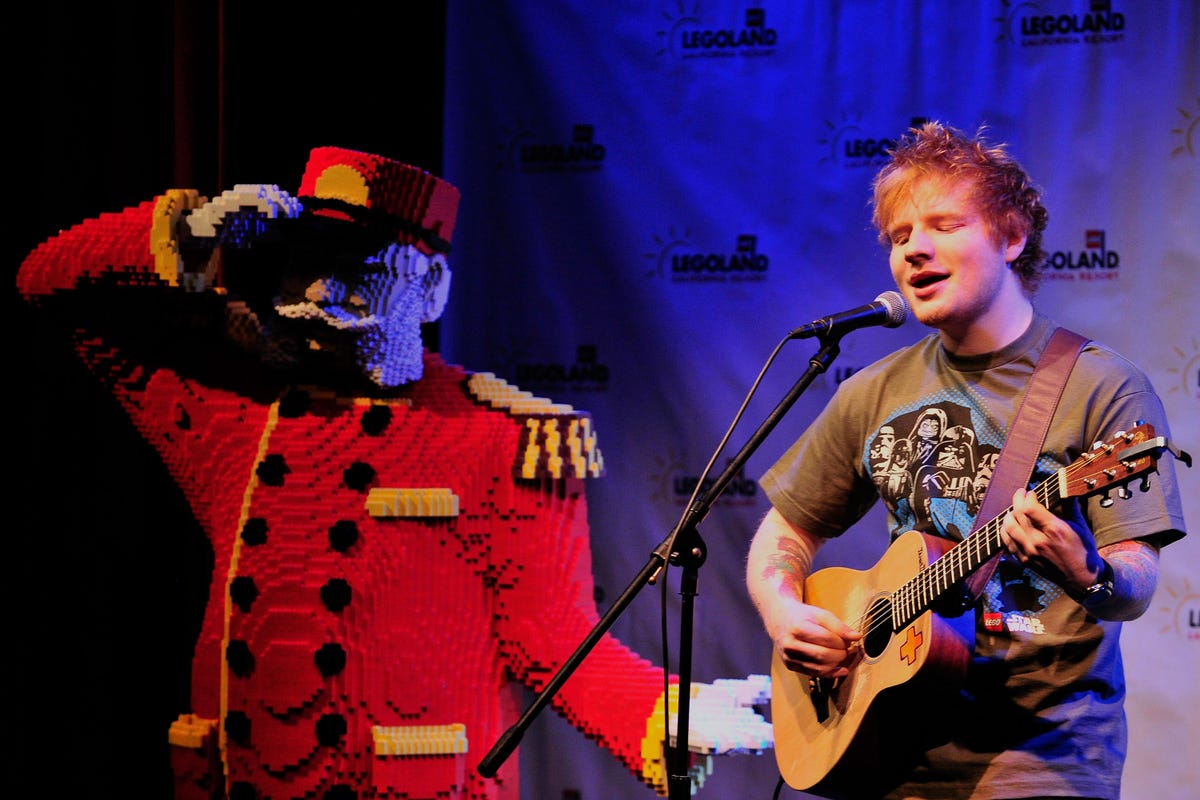 Ed Sheeran Makes Surprise Appearance at Lego Store in Minnesota