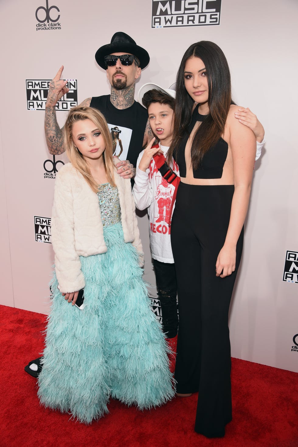 2016 american music awards red carpet