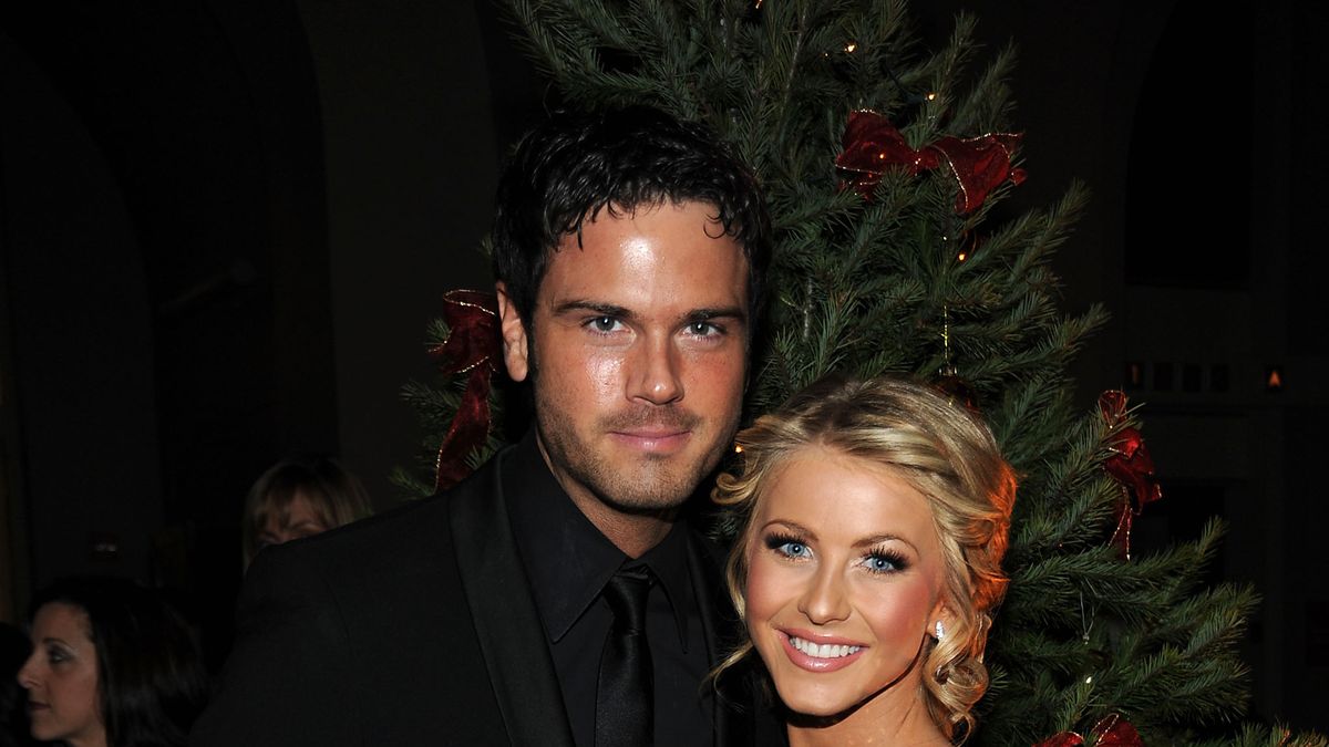 preview for Julianne Hough and Brooks Laich’s Love Story Will Make You Melt