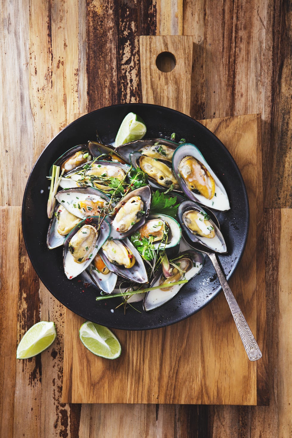 steamed mussels with herbs