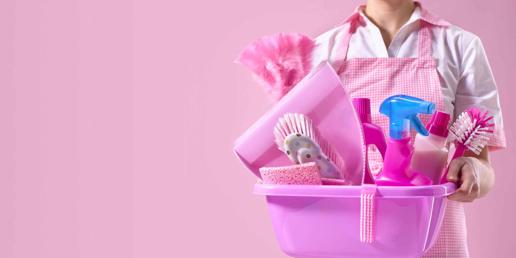 Pink cleaning supplies.  Cleaning supplies, Cleaning, Pink girly things
