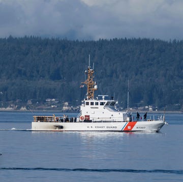 mutiny bay, seaplane crash, san juan island, seattle, float plane, coast guard, 10 dead mutiny bay, seaplane crash, san juan island, seattle, float plane, coast guard, 10 dead