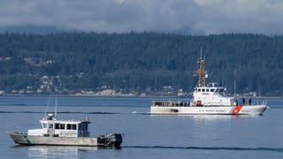 mutiny bay, seaplane crash, san juan island, seattle, float plane, coast guard, 10 dead
