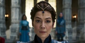 amazon prime video the wheel of time series rosamund pike