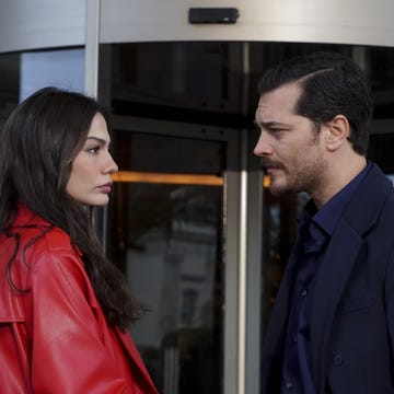 Demet Özdemir y Çagatay Ulusoy en 'Esref Rüya' demet özdemir y çagatay ulusoy en 'esref rüya'