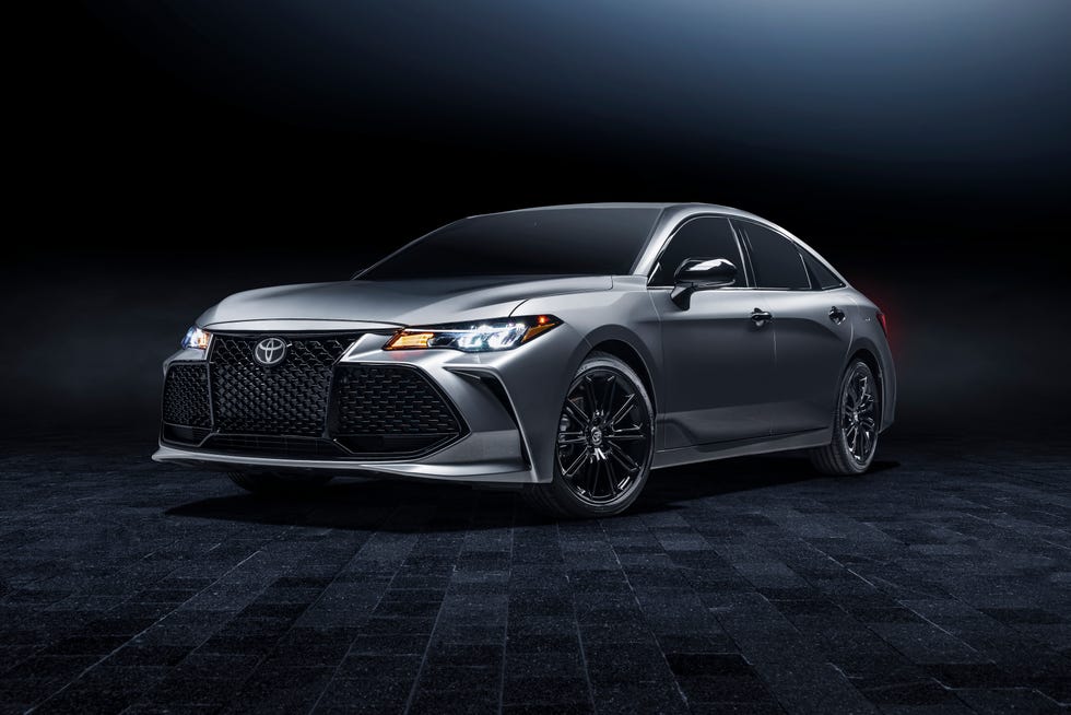 The First All-Wheel Drive Toyota Avalon Is Here