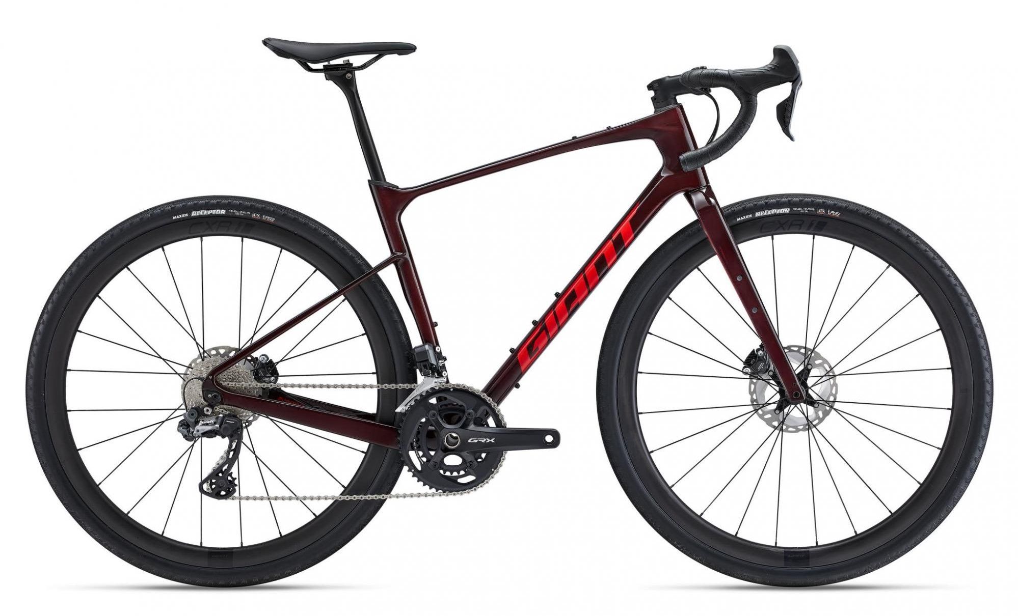 Dit is de gloednieuwe Giant Revolt 2022 gravelbike