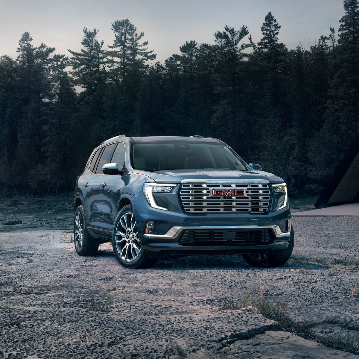 2024 GMC Acadia Drops the V6 and Goes Turbo in Detroit