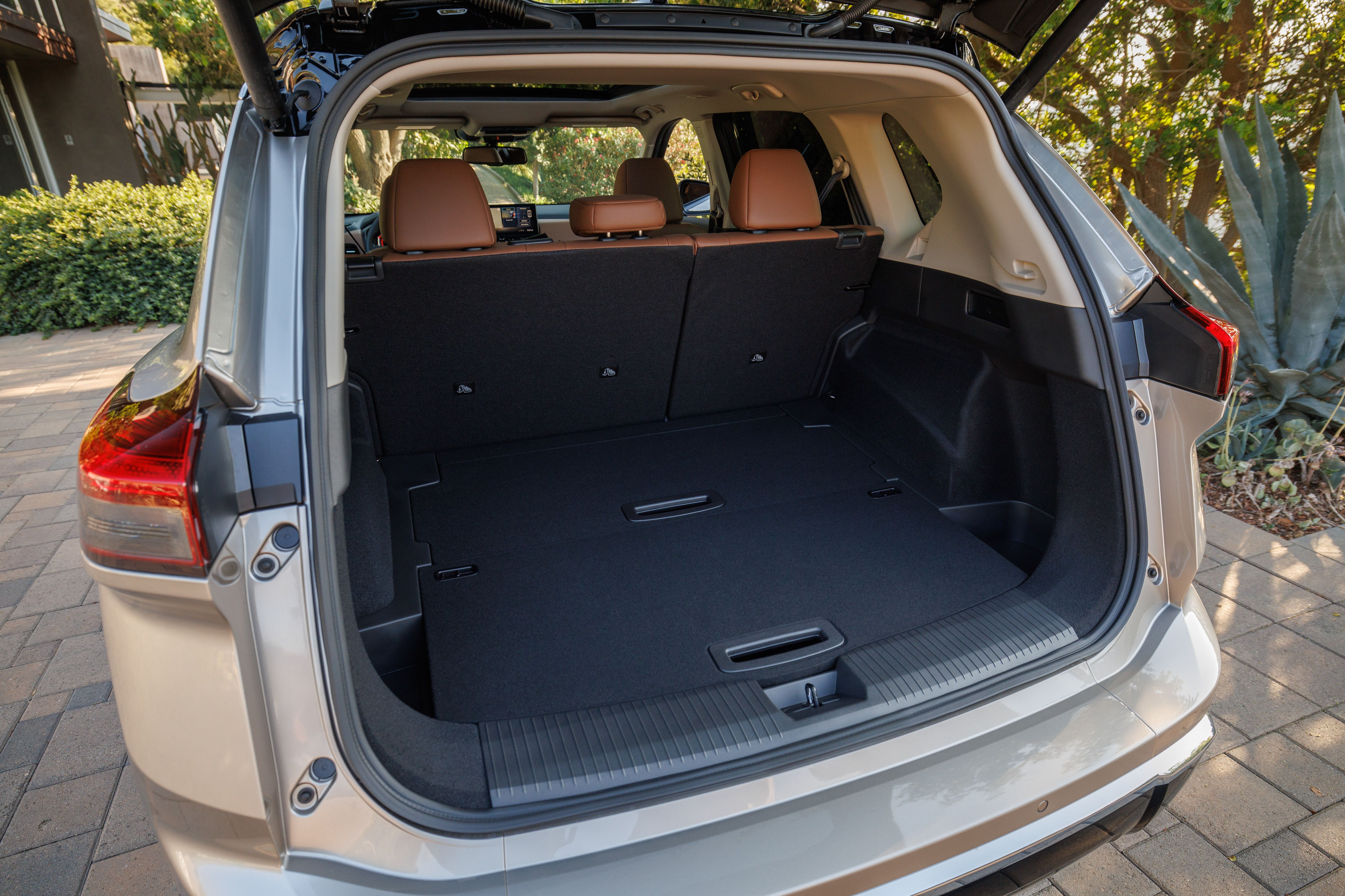 Luggage Area Kit | NISSAN ROGUE 2024 Luggage Area Kit | NISSAN ROGUE 2024