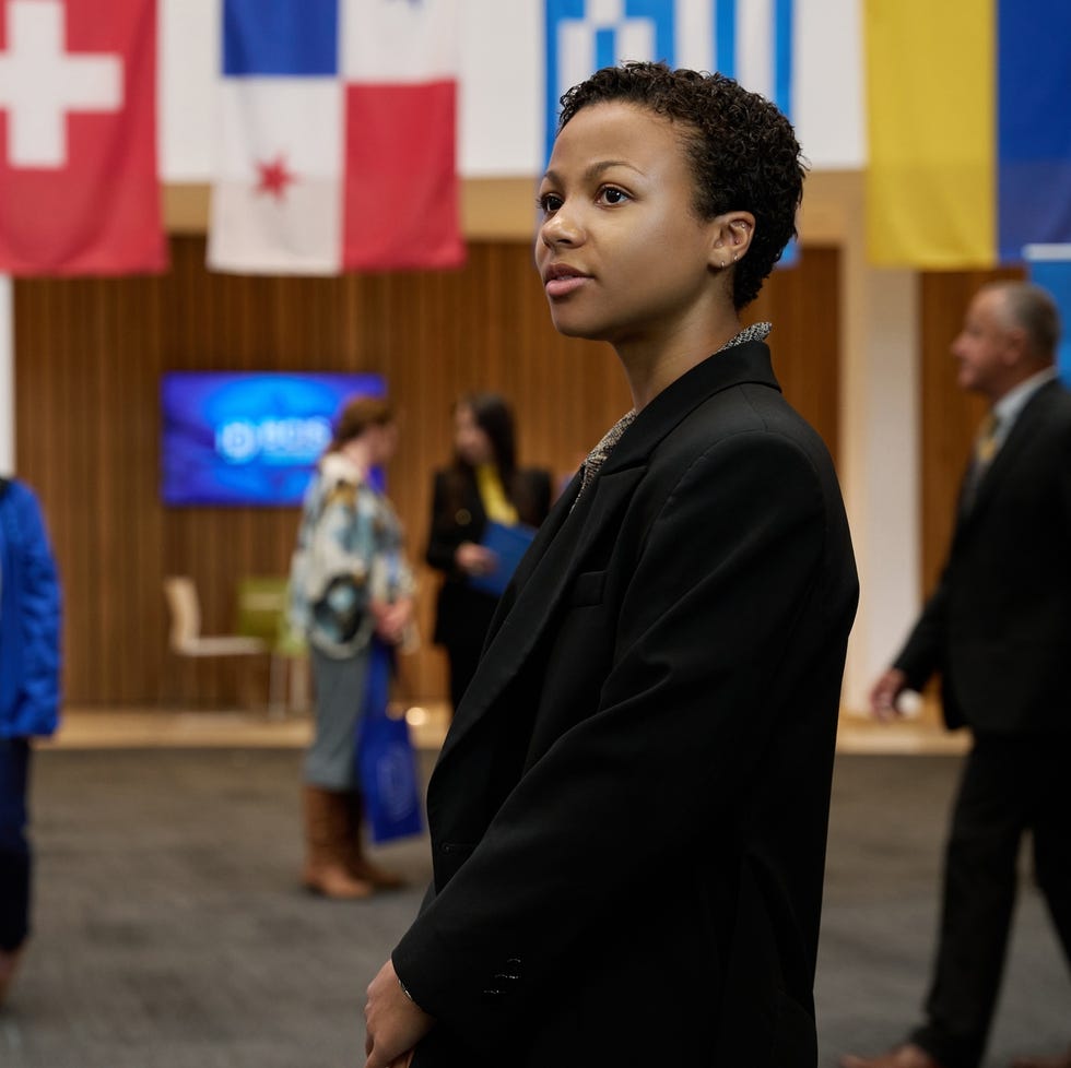 myha'la as harper stern in industry season 3 episode 3