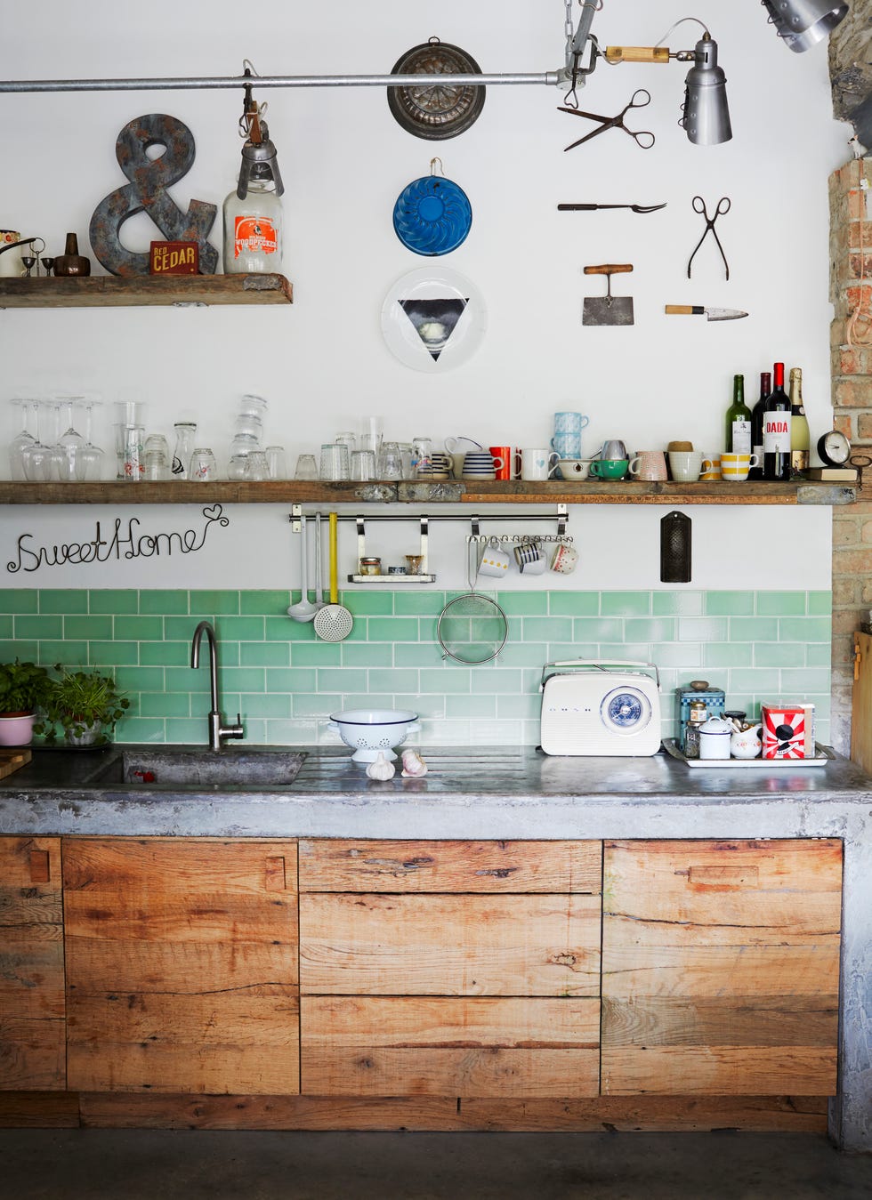 reclaimed oak units and scaffold shelves