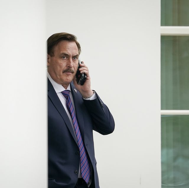 washington, dc   january 15 mypillow ceo mike lindell waits outside the west wing of the white house before entering on january 15, 2021 in washington, dc photo by drew angerergetty images