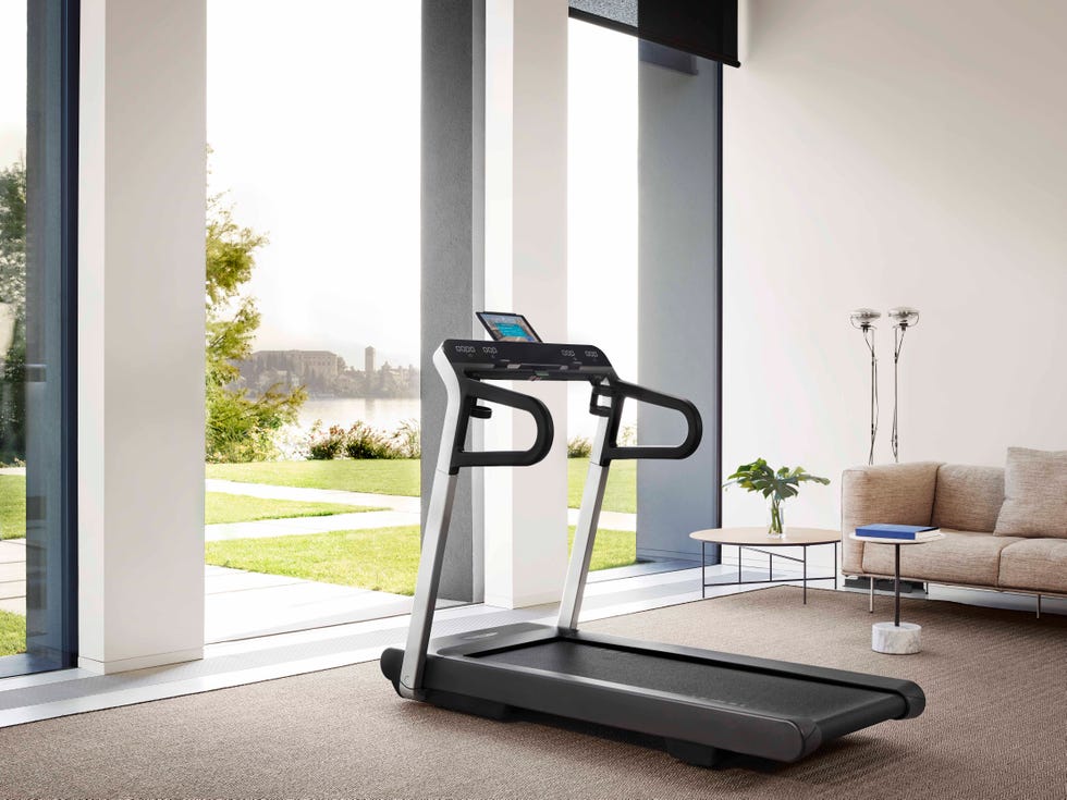 Exercise machine, Treadmill, Exercise equipment, Room, Sports equipment, Furniture, Floor, 