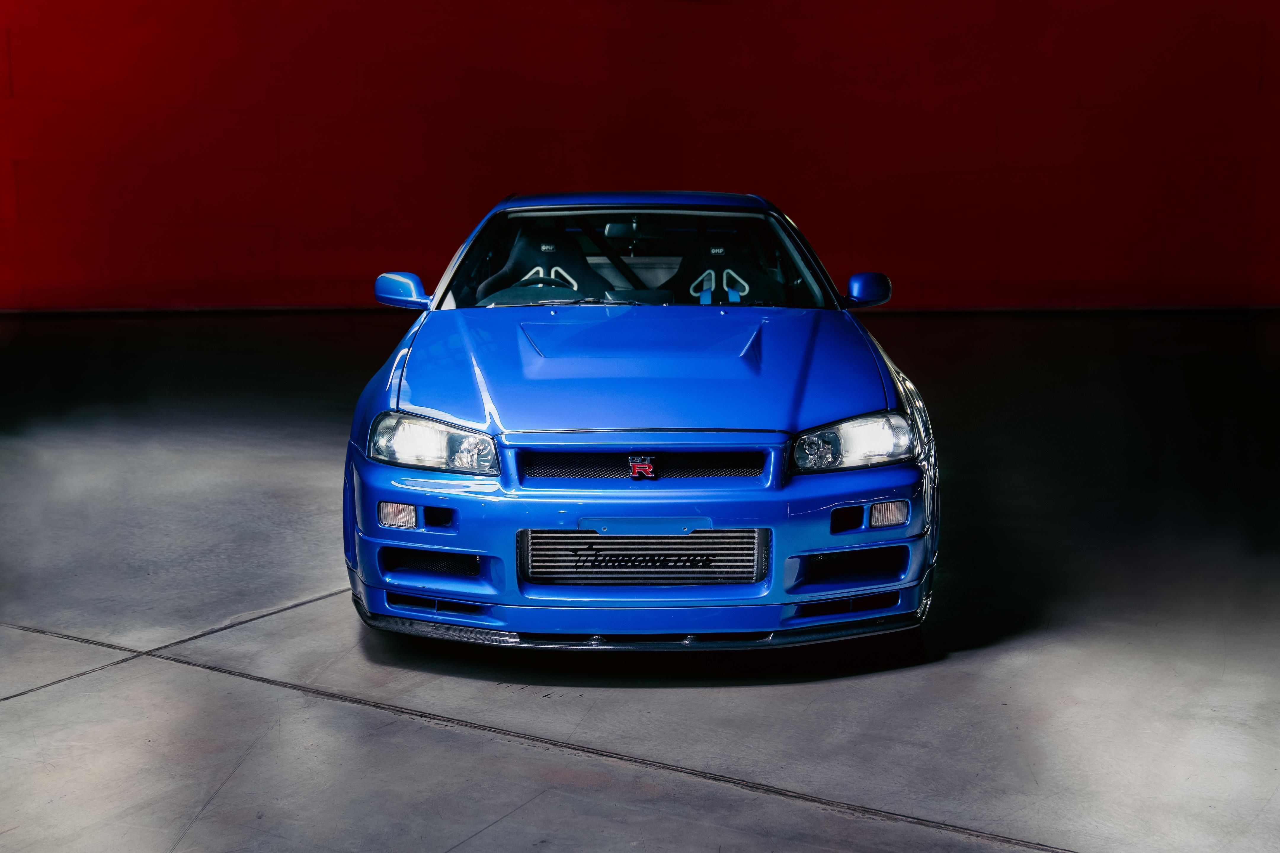 Paul walker nissan store skyline r35