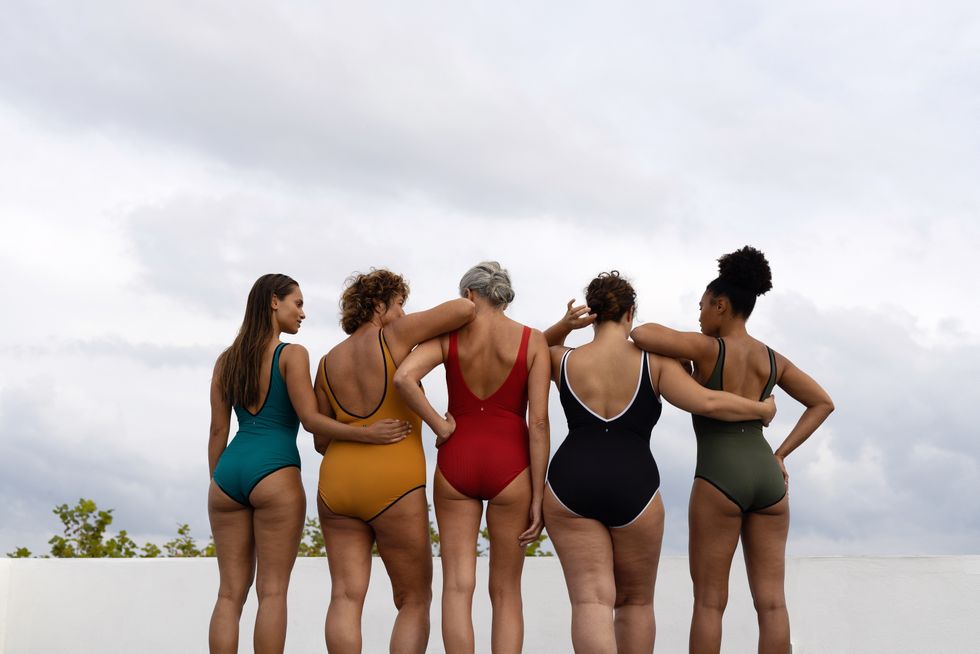 Cilios Exagerar Óptima Decathlon: sus nuevos bañadores quedan bien a todas las edades y tallas