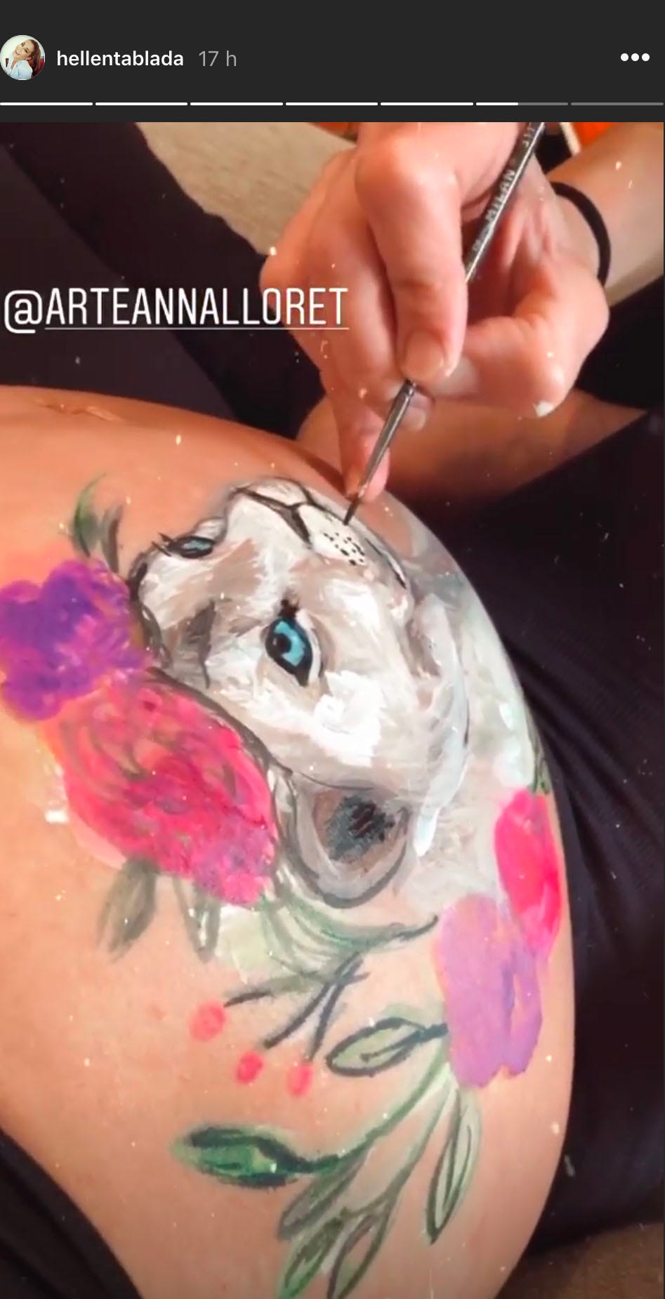 Elena Tablada Naelé Tablada embarazada belly painting