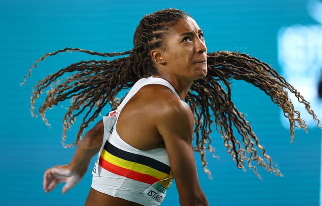 nafi thiam bate el récord mundial de pentatlón en estambul