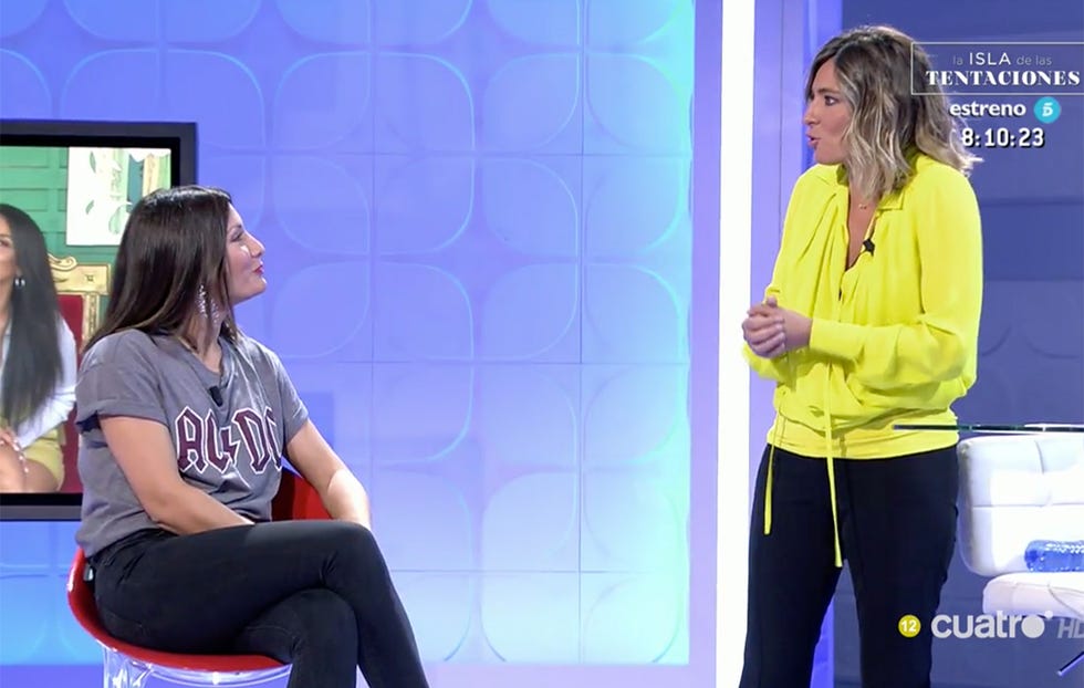 sandra barneda y nagore robles en el plató de 'mujeres y hombres y viceversa'