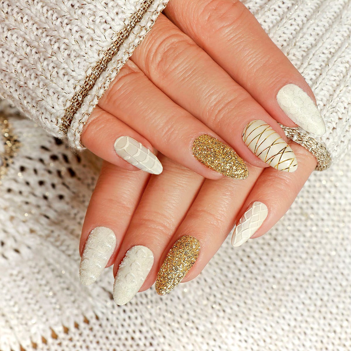 40 Best Winter Nail Designs - Best Winter Nail Ideas 2022