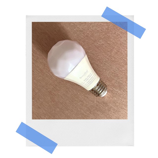 nanoleaf essentials a19 smart lightbulb