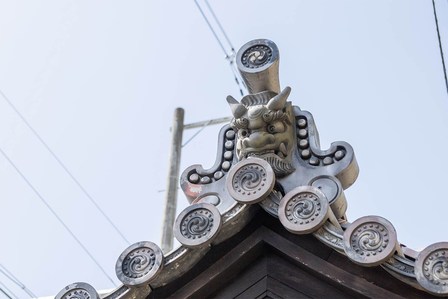 京瓦と鍾馗さん。いぶし銀の瓦文化を100年先まで―浅田 京瓦と鍾馗さん。いぶし銀の瓦文化を100年先まで―浅田