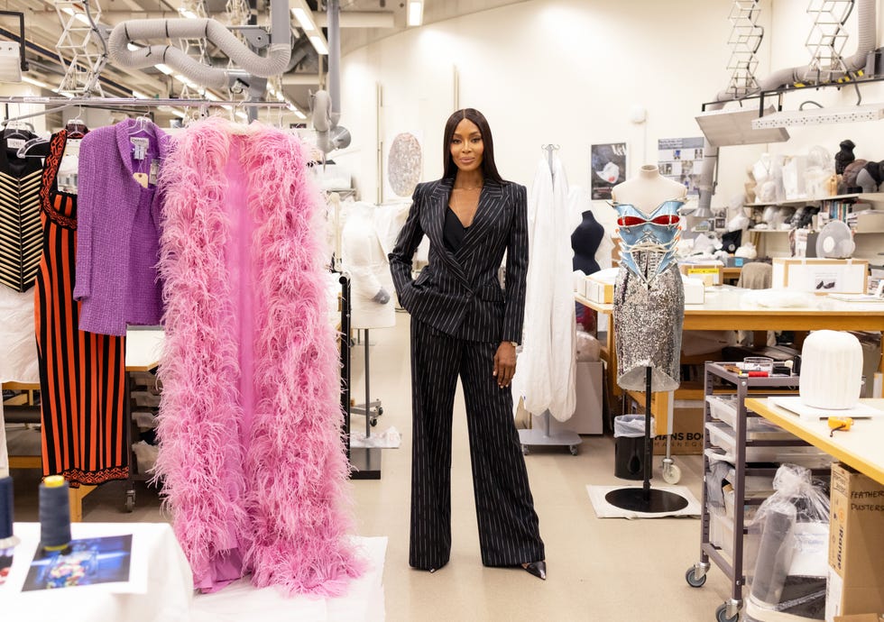 naomi campbell at the victoria and albert museum