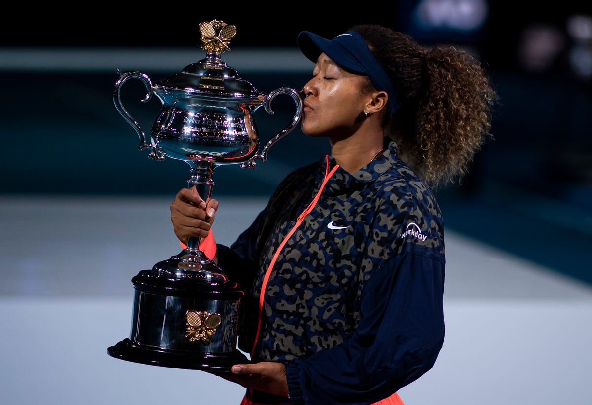 Steppin' on the beach: Osaka and the Australian Open trophy