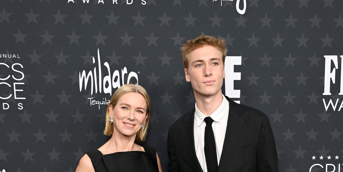 女優　ナオミ・ワッツ 直筆サイン入りフォト　証明書付き　Naomi Watts ナオミ・ワッツ 直筆オートグラフ（大判） | オートグラフ（直筆