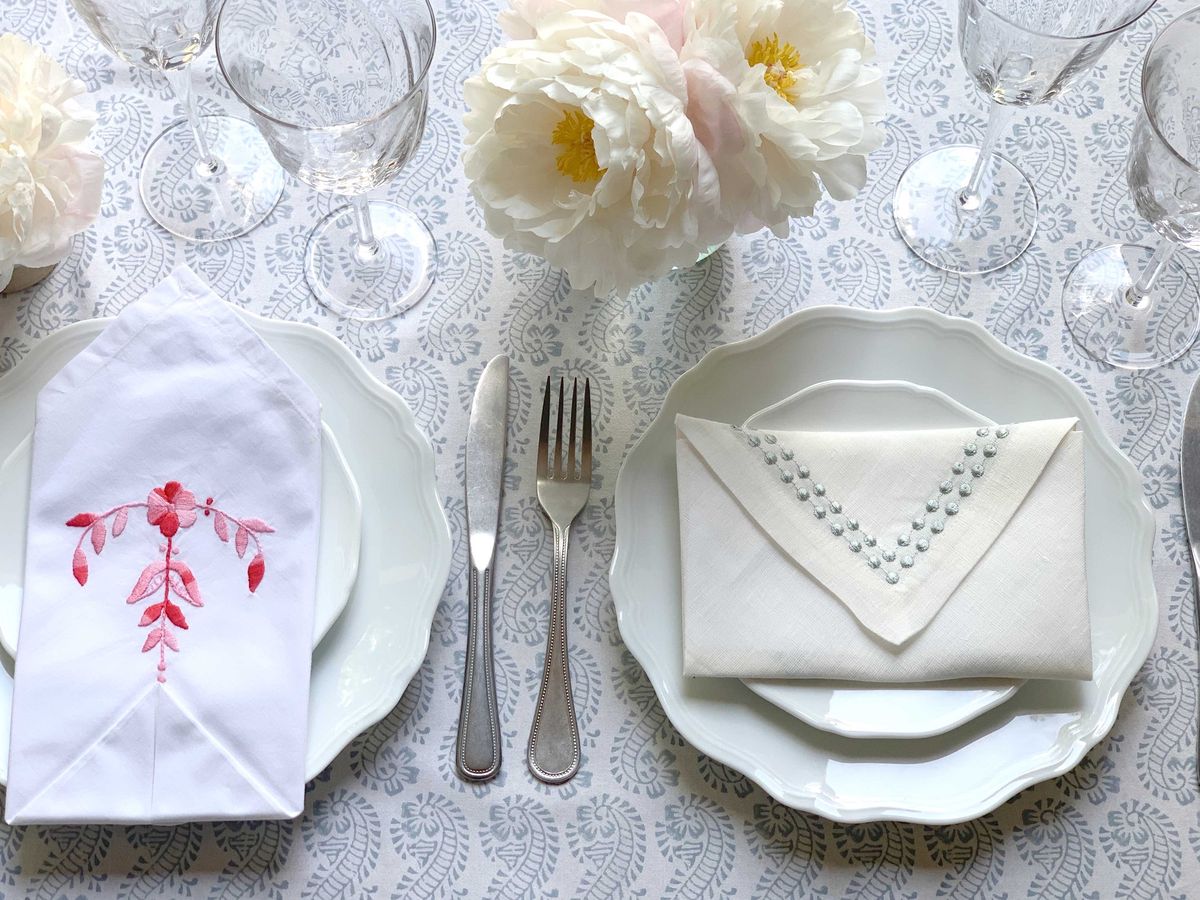 Fine Dining: How to Choose the Best Dinner Napkins