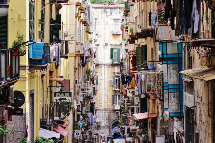 Alla Scoperta Dei Quartieri Di Napoli Più Belli | Elle Decor