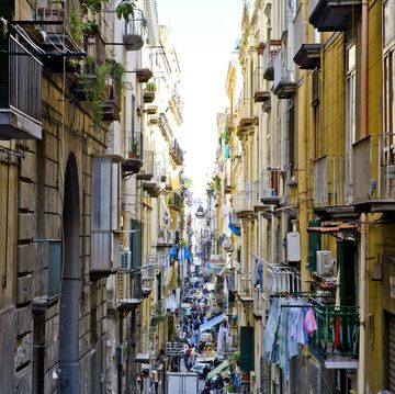 Naples, Streetscape