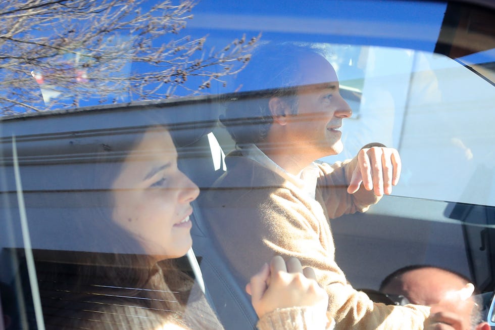 Eugenia Martínez de Irujo, Narcís rebollo y Tana Rivera entrando en casa de María Teresa Campos