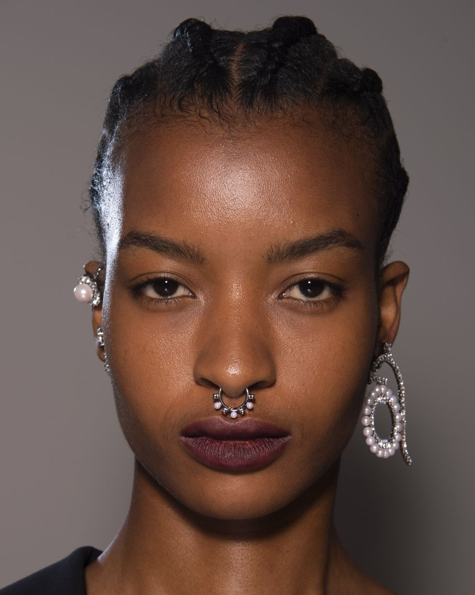 Everything you need to know about helix piercings – Laura Bond