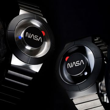 inspired by space itself, “father of the nasa design program” richard danne designs his one and only space watch, as homage to his long and fruitful relationship with the nasa familyin 1974, richard danne with his partner bruce blackburn, founders of new york design studio danne  blackburn, responded to the brief to rebrand nasa national aeronautics and space administration in the end, they only presented one solution – the red, curvy bold logotype spelling out n a s a with no cross strokes in the a’s this fully functional and future looking design was later to become known as “the worm’’ with richard danne as design director,  d  b  created the 90 page ultimate brand manual, setting the perfect example of brand design which continues to inspire and educate younger designers even todaythe worm logo was retired from official use in 1992 with the revival of “the meatball” logo designed by nasa’s staff james modarelli in 1959 even though the worm had been retired, the public and designers continued to love it the logo is famous and everywhere, people regard the worm as an icon of space and human endeavor the outside world has enthusiastically kept the worm alive