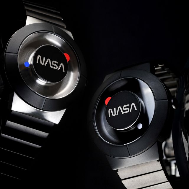 inspired by space itself, “father of the nasa design program” richard danne designs his one and only space watch, as homage to his long and fruitful relationship with the nasa familyin 1974, richard danne with his partner bruce blackburn, founders of new york design studio danne  blackburn, responded to the brief to rebrand nasa national aeronautics and space administration in the end, they only presented one solution – the red, curvy bold logotype spelling out n a s a with no cross strokes in the a’s this fully functional and future looking design was later to become known as “the worm’’ with richard danne as design director,  d  b  created the 90 page ultimate brand manual, setting the perfect example of brand design which continues to inspire and educate younger designers even todaythe worm logo was retired from official use in 1992 with the revival of “the meatball” logo designed by nasa’s staff james modarelli in 1959 even though the worm had been retired, the public and designers continued to love it the logo is famous and everywhere, people regard the worm as an icon of space and human endeavor the outside world has enthusiastically kept the worm alive